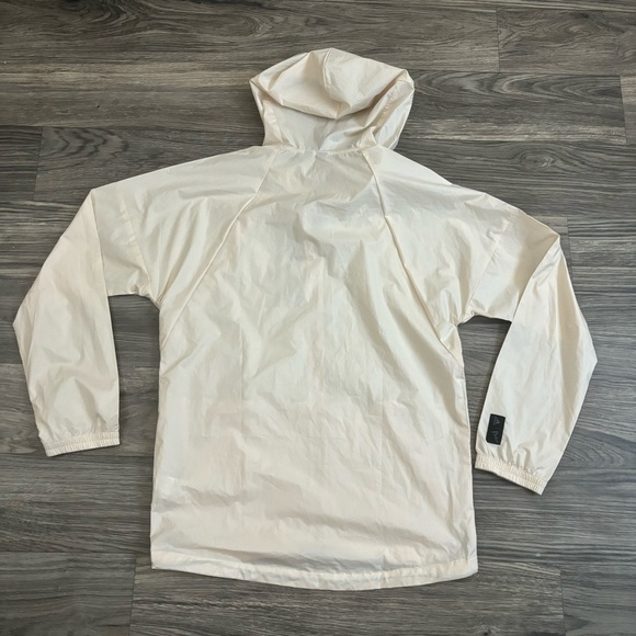 adidas WND M Casual Sports hooded Woven Jacket Beige DX9290 - Picture 5 of 5
